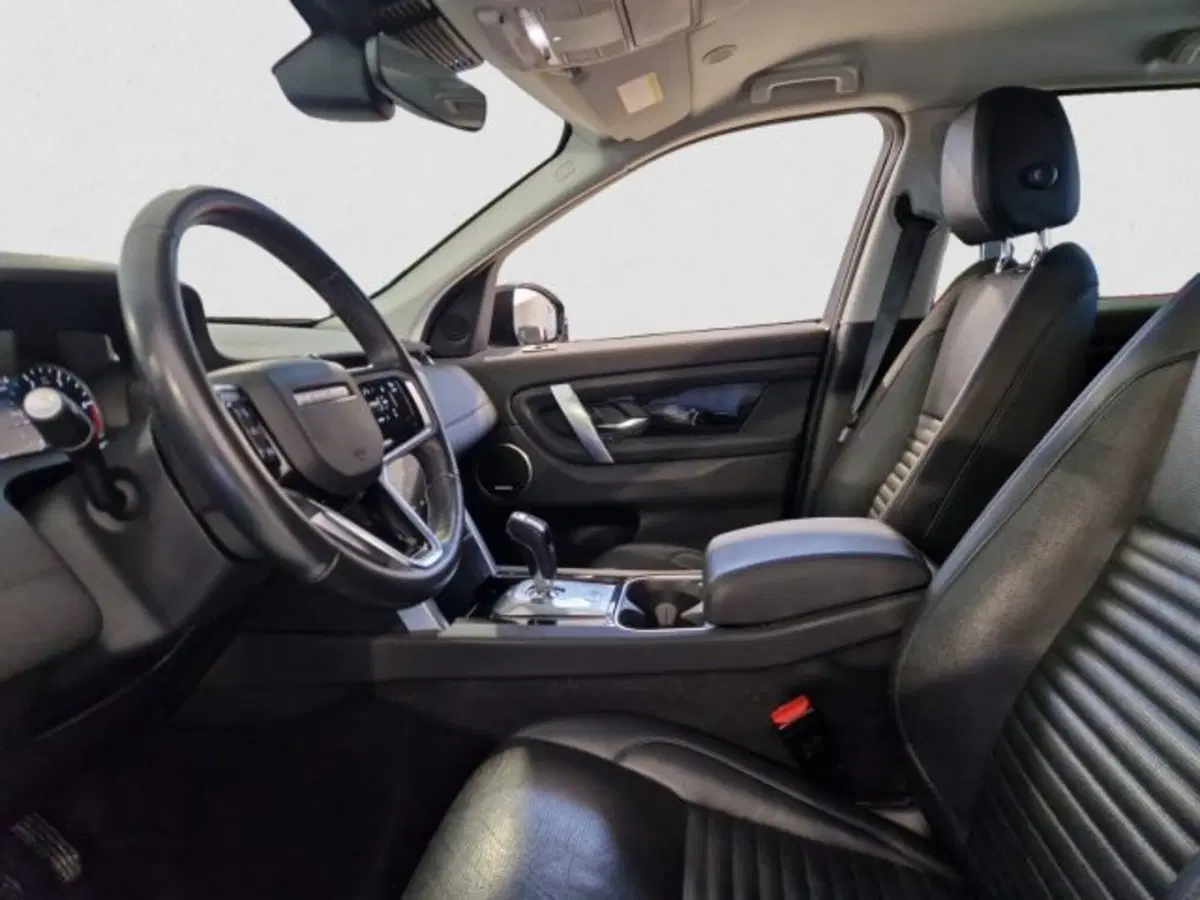 Land Rover Discovery Sport usata a Livorno (14)