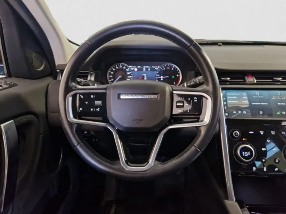 Land Rover Discovery Sport usata a Livorno (16)