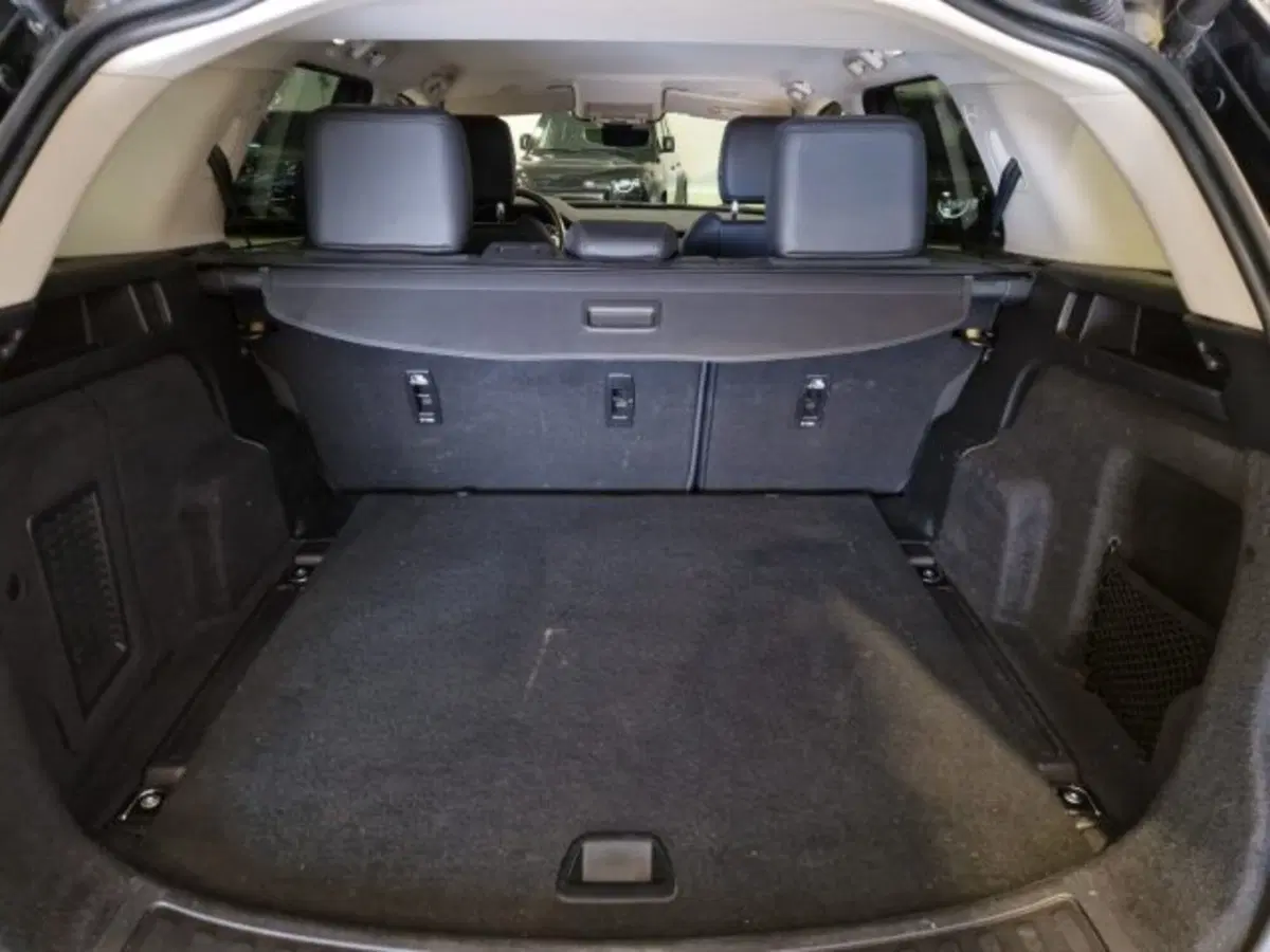 Land Rover Discovery Sport usata a Livorno (19)