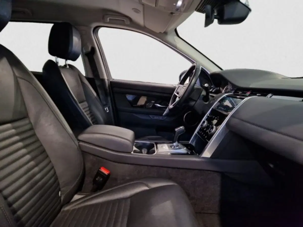 Land Rover Discovery Sport usata a Livorno (4)