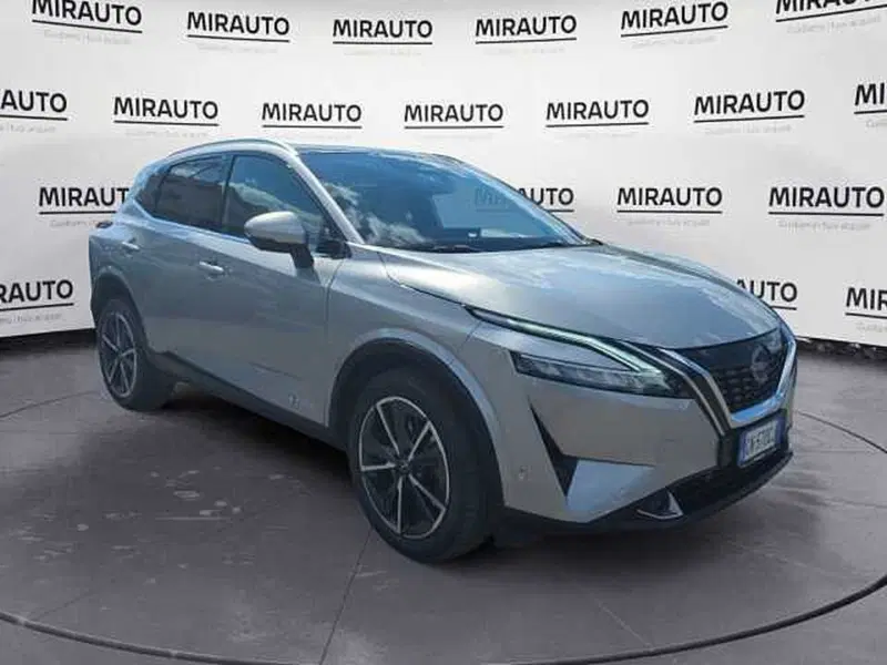 Nissan Qashqai usata a Roma