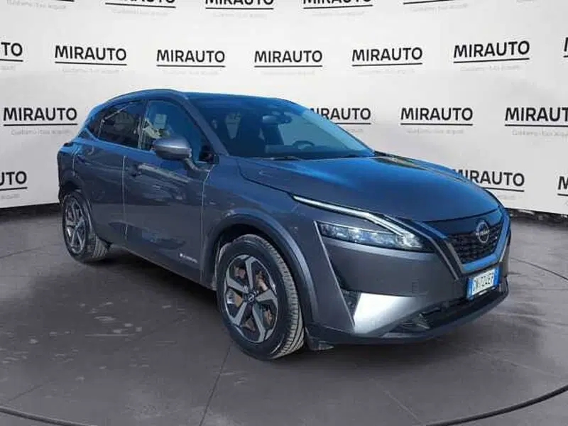 Nissan Qashqai usata a Roma