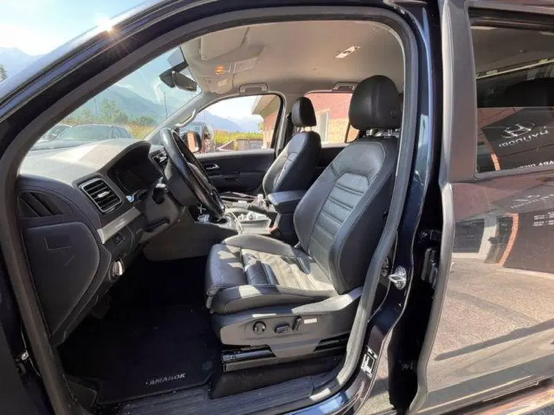 Volkswagen Veicoli Commerciali Amarok usata a Verbano Cusio Ossola (16)