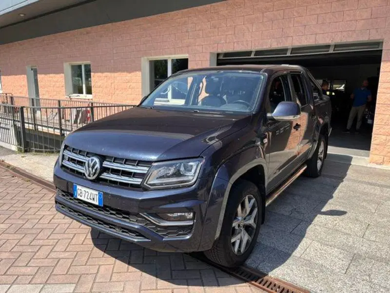 Volkswagen Veicoli Commerciali Amarok usata a Verbano Cusio Ossola (2)