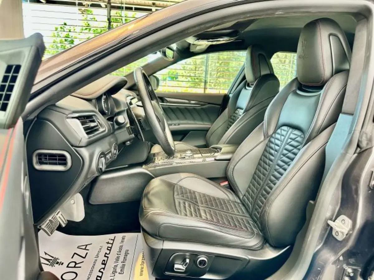 Maserati Ghibli usata a Torino (12)
