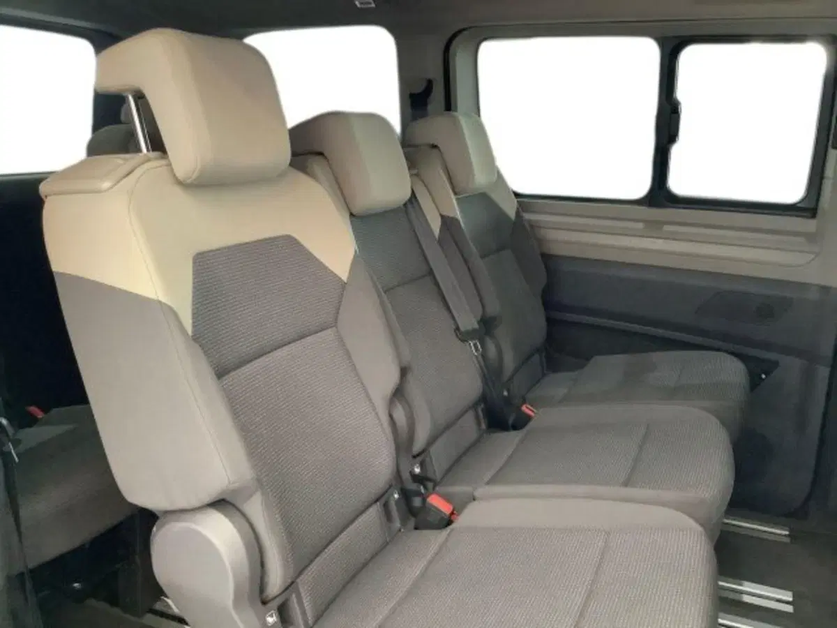 Volkswagen Multivan usata a Catania (11)