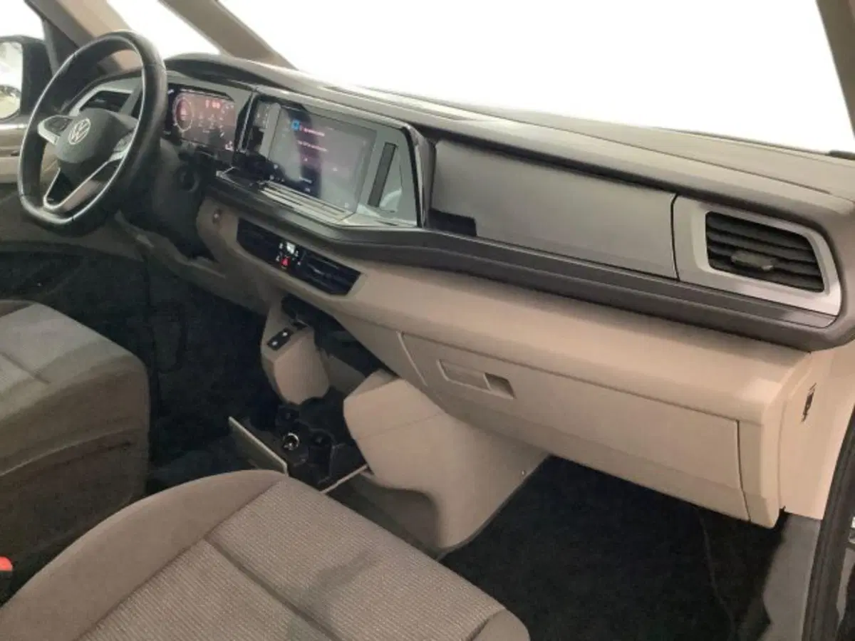 Volkswagen Multivan usata a Catania (9)