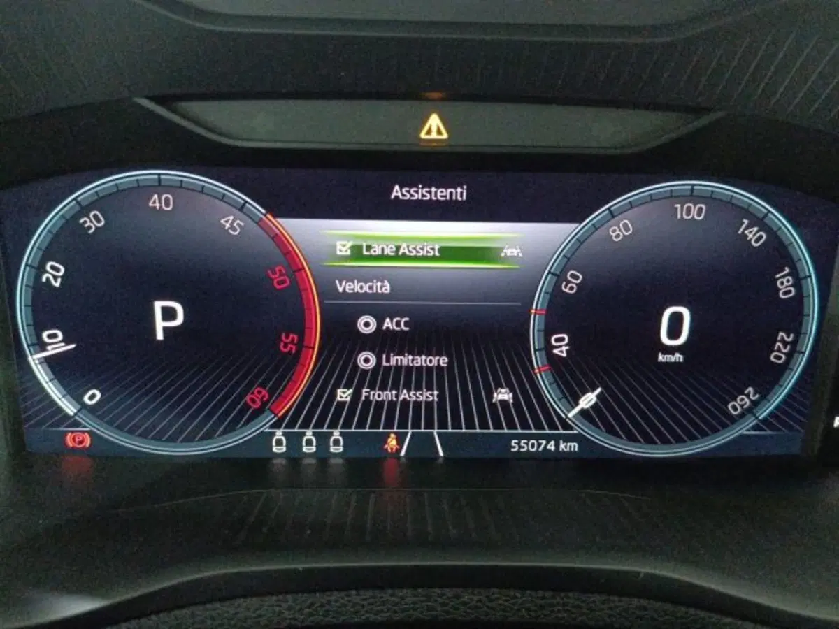 Skoda Karoq usata a Catania (15)