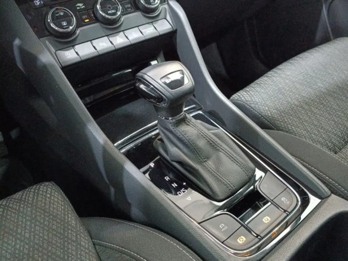 Skoda Karoq usata a Catania (8)