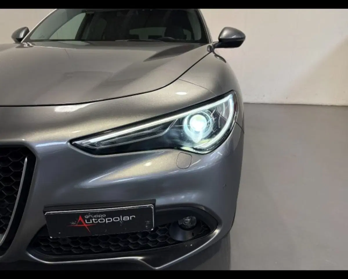 Alfa Romeo Stelvio usata a Treviso (13)