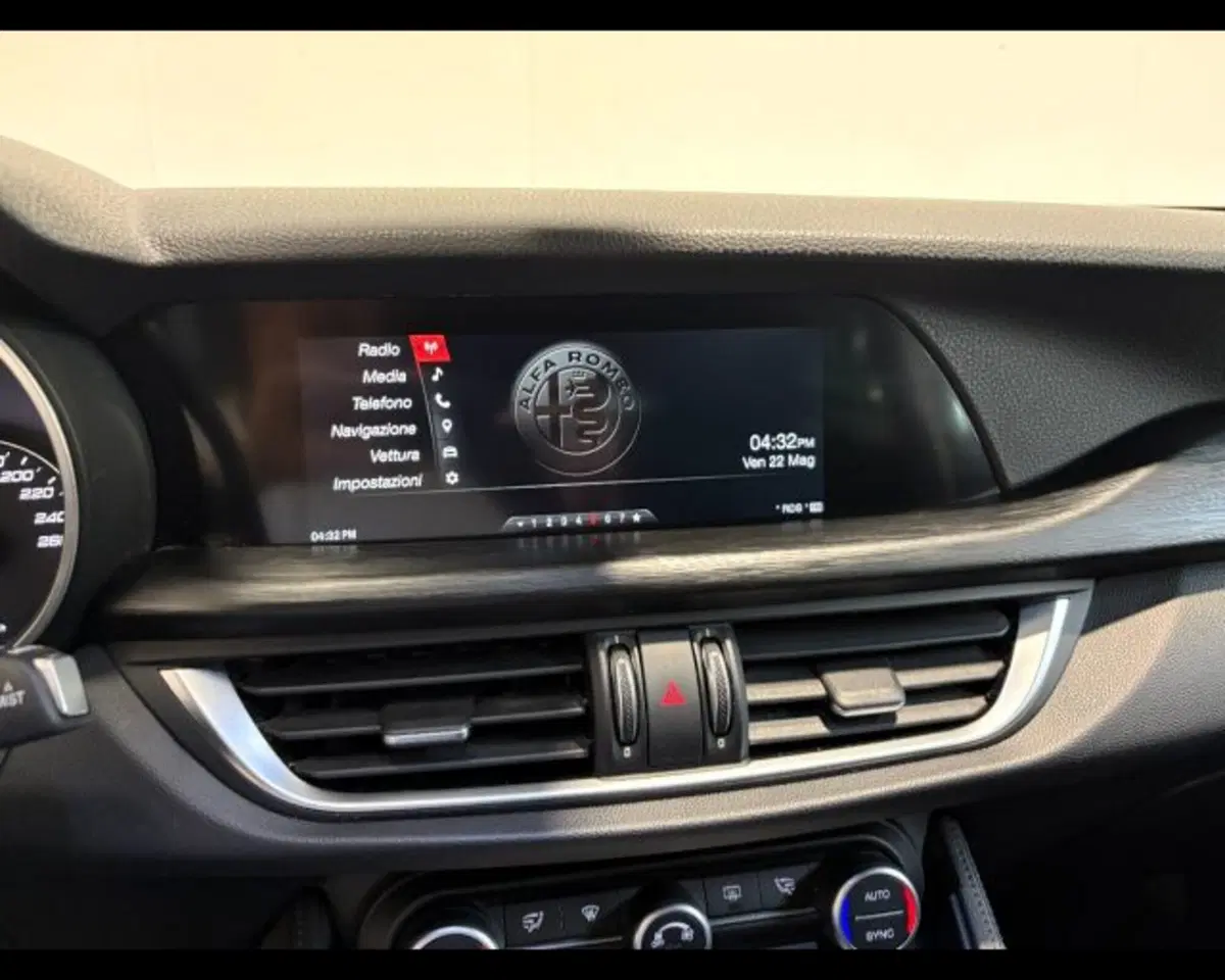 Alfa Romeo Stelvio usata a Treviso (7)