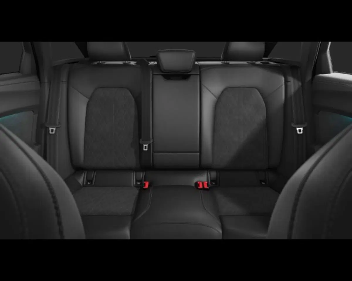 Audi A4 Avant nuova a Treviso (9)