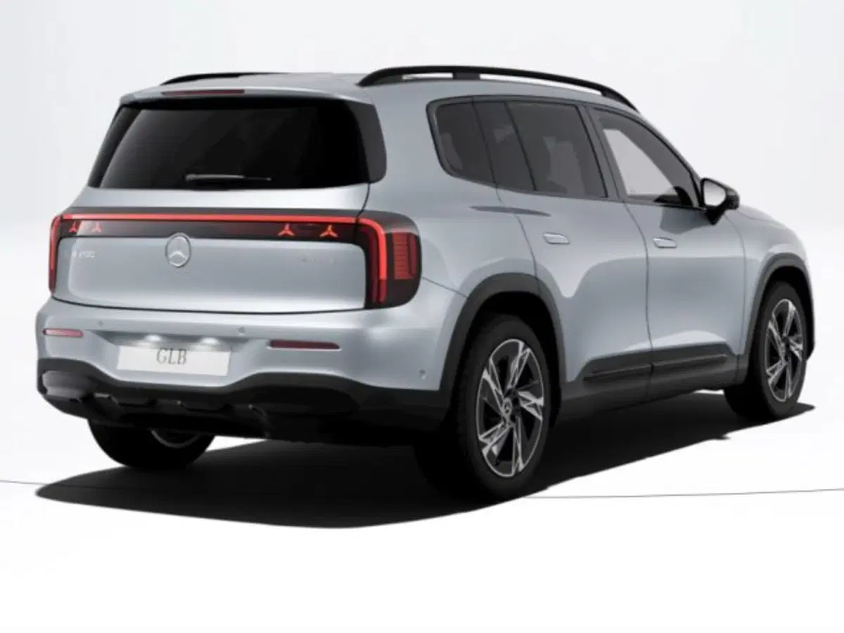 Mercedes-Benz GLB EQ nuova a Verona (2)