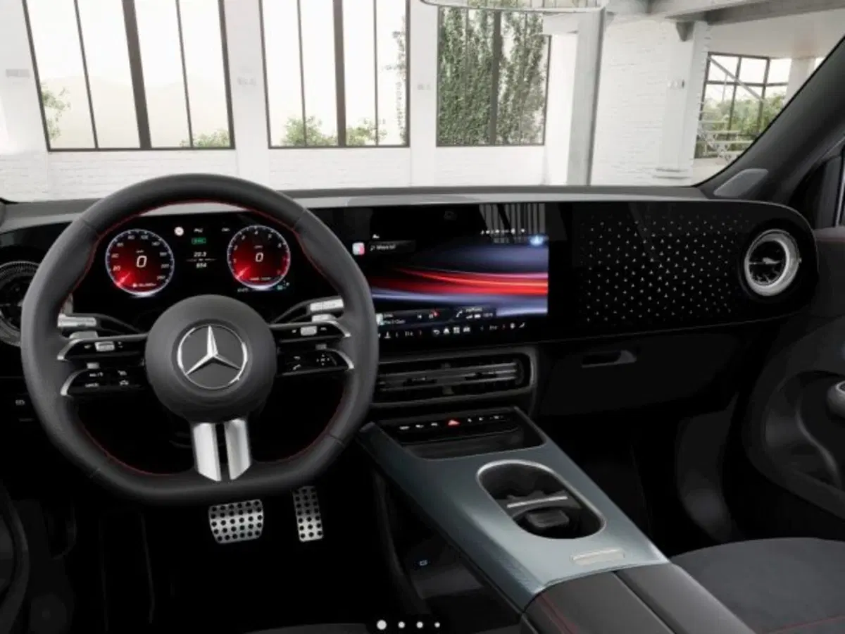 Mercedes-Benz GLB EQ nuova a Verona (5)