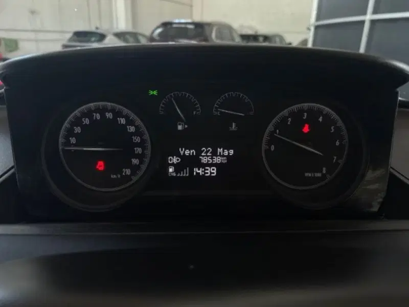 Lancia Ypsilon usata a Bologna (11)