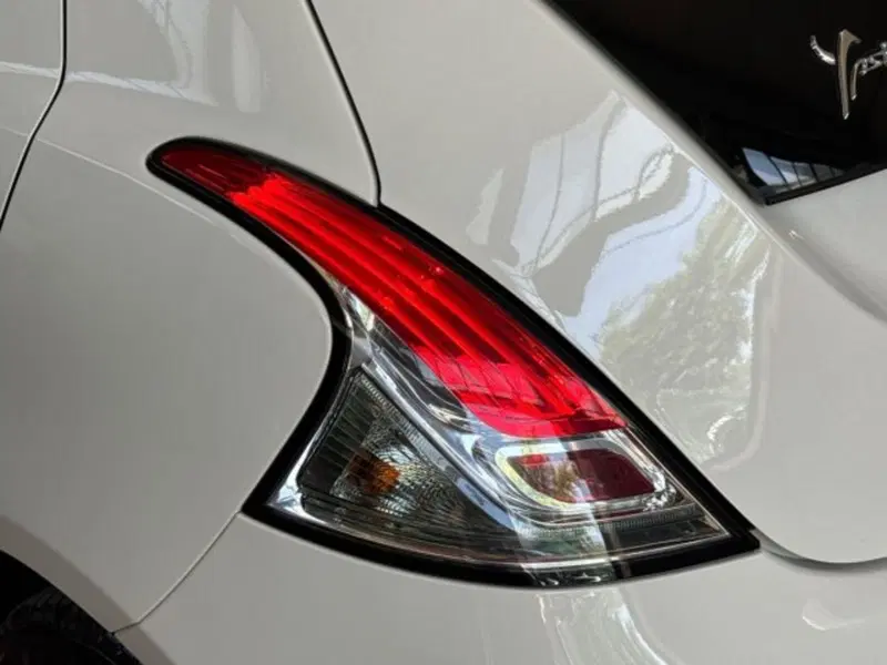 Lancia Ypsilon usata a Bologna (8)
