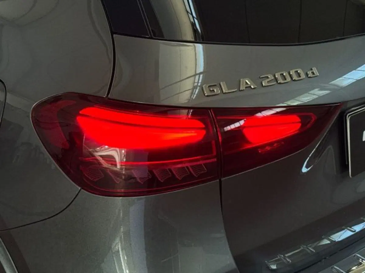 Mercedes-Benz GLA SUV usata a Bologna (8)