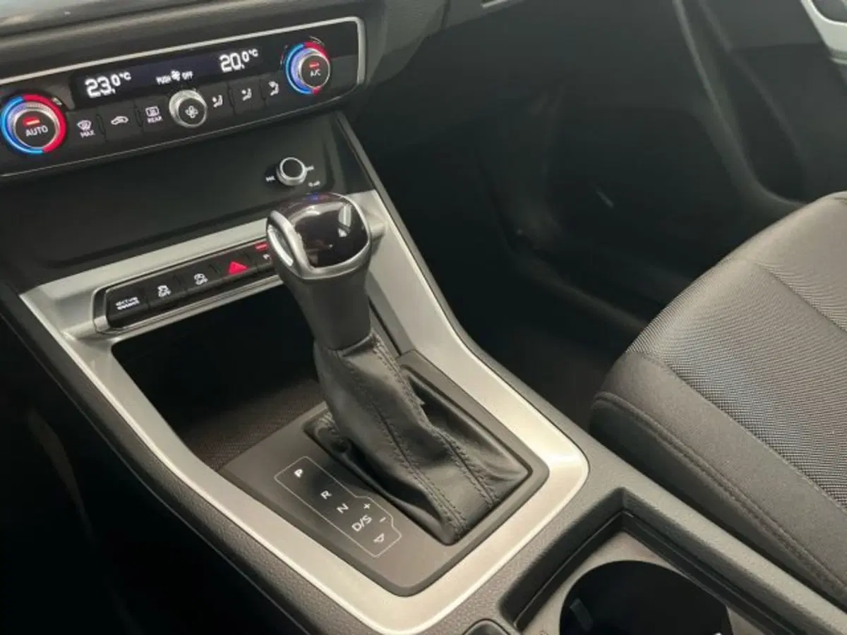 Audi Q3 Sportback usata a Bologna (18)