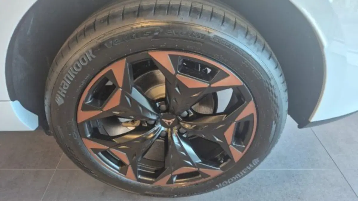 Cupra Terramar nuova a Bologna (9)