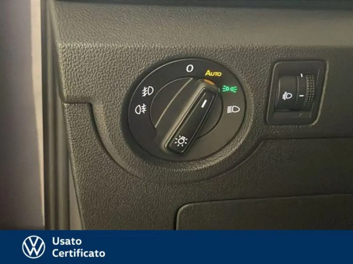 Volkswagen T-Cross usata a Vicenza (16)