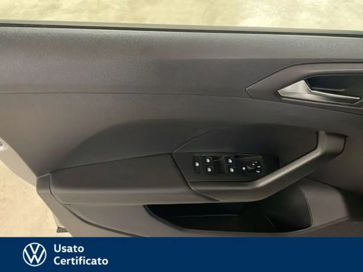 Volkswagen T-Cross usata a Vicenza (17)