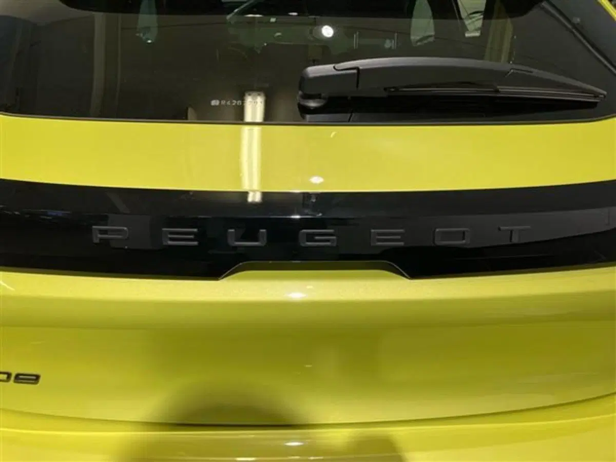 Peugeot 208 usata a Como (17)