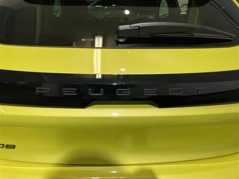 Peugeot 208 usata a Como (17)