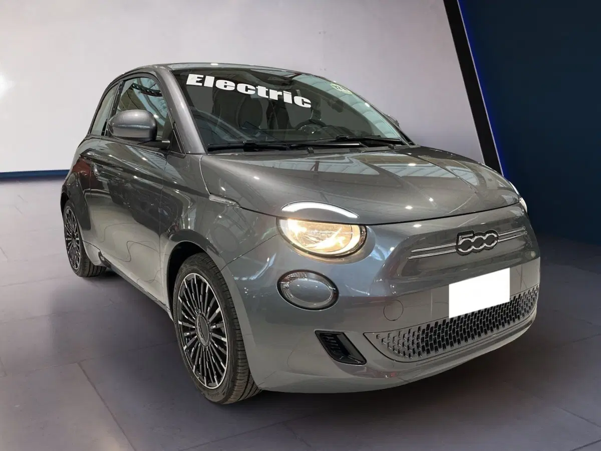 Fiat 500 Cabrio usata a Torino (2)
