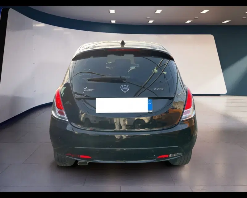 Lancia Ypsilon usata a Torino (10)