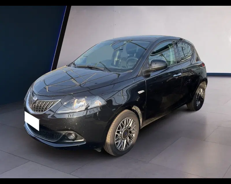 Lancia Ypsilon usata a Torino (7)