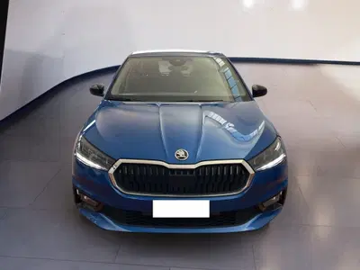 Skoda Fabia 1.0 mpi evo Young Edition 80cv del 2025 usata a Torino