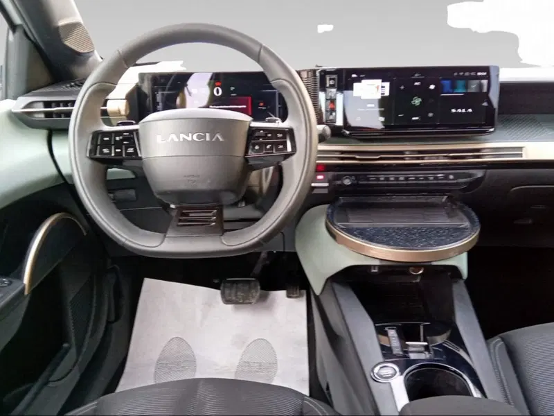 Lancia Ypsilon usata a Siena (11)