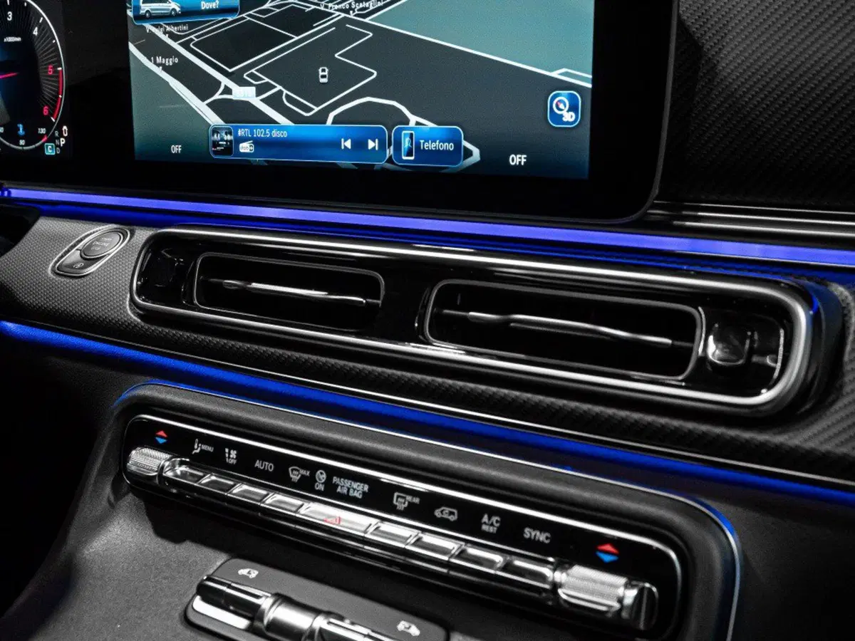 Mercedes-Benz Classe V nuova a Rimini (18)