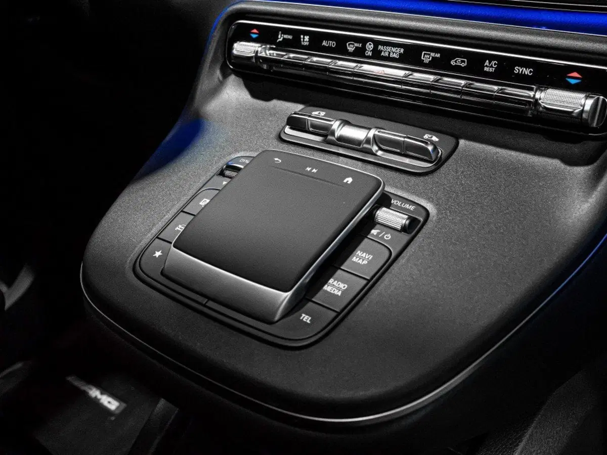 Mercedes-Benz Classe V nuova a Rimini (20)