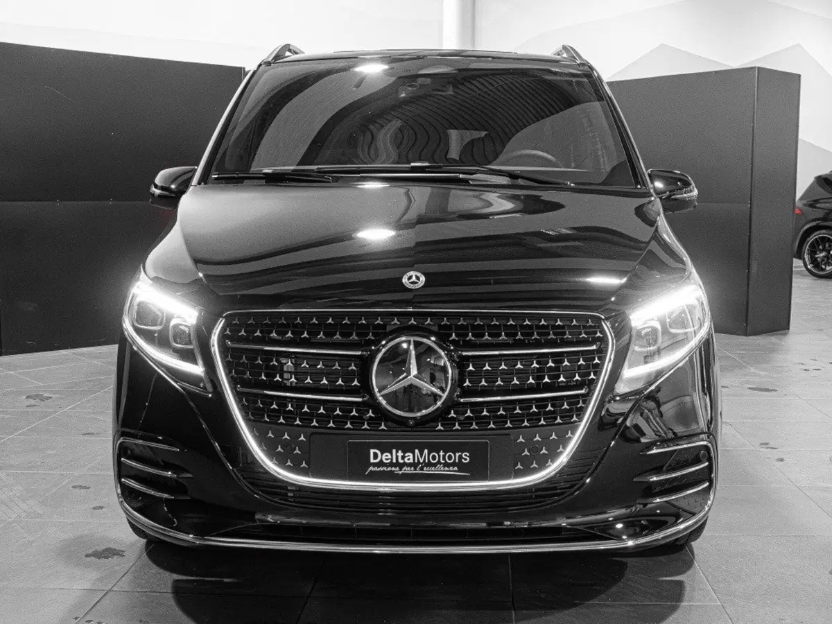 Mercedes-Benz Classe V nuova a Rimini (5)
