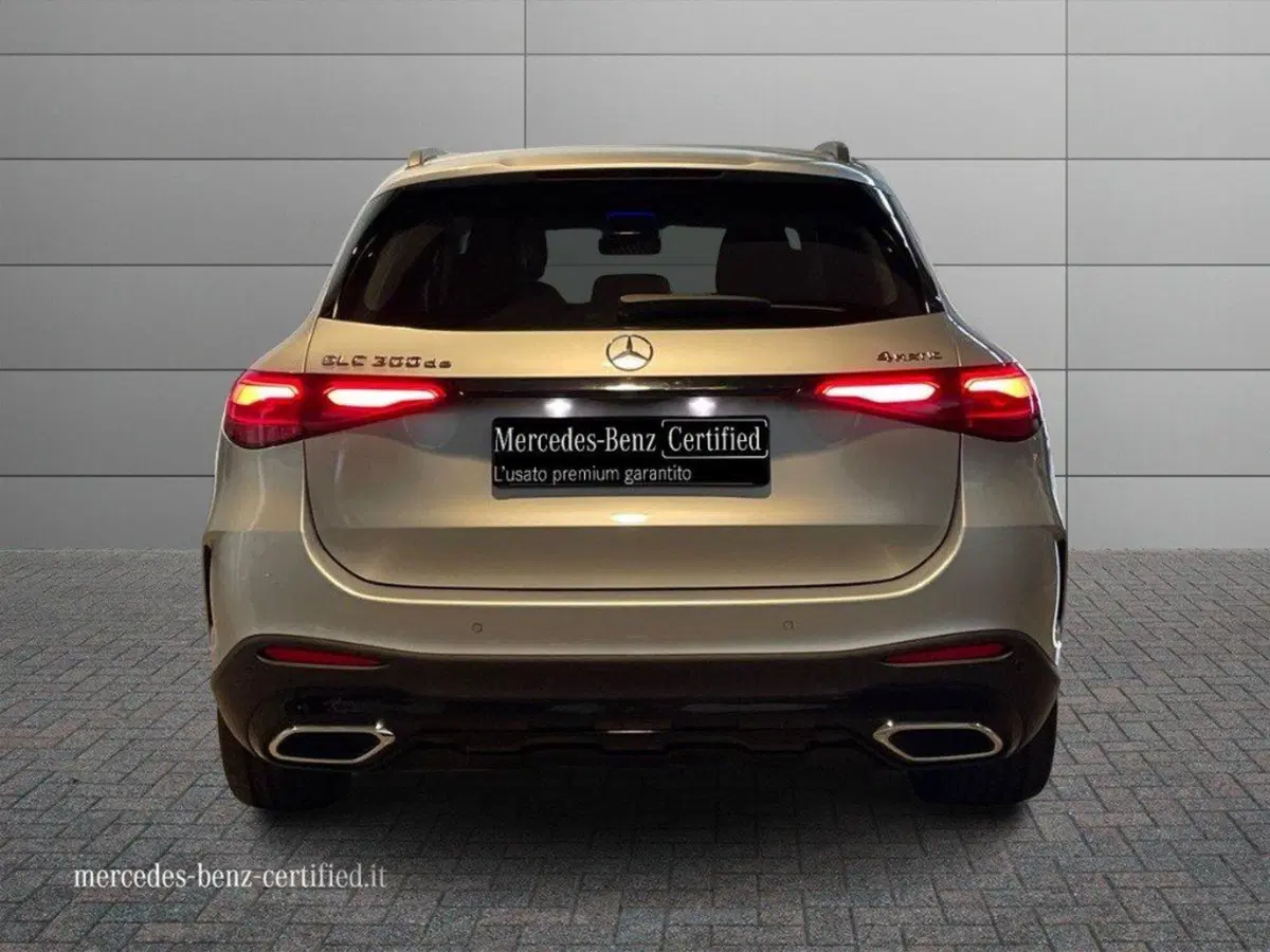 Mercedes-Benz GLC Coupé usata a Ancona (4)