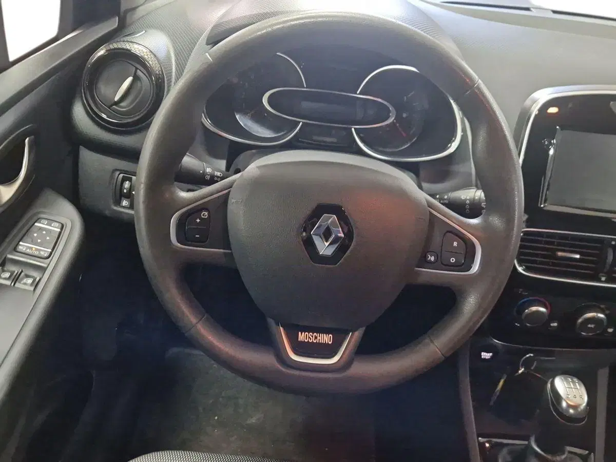 Renault Clio usata a Arezzo (13)