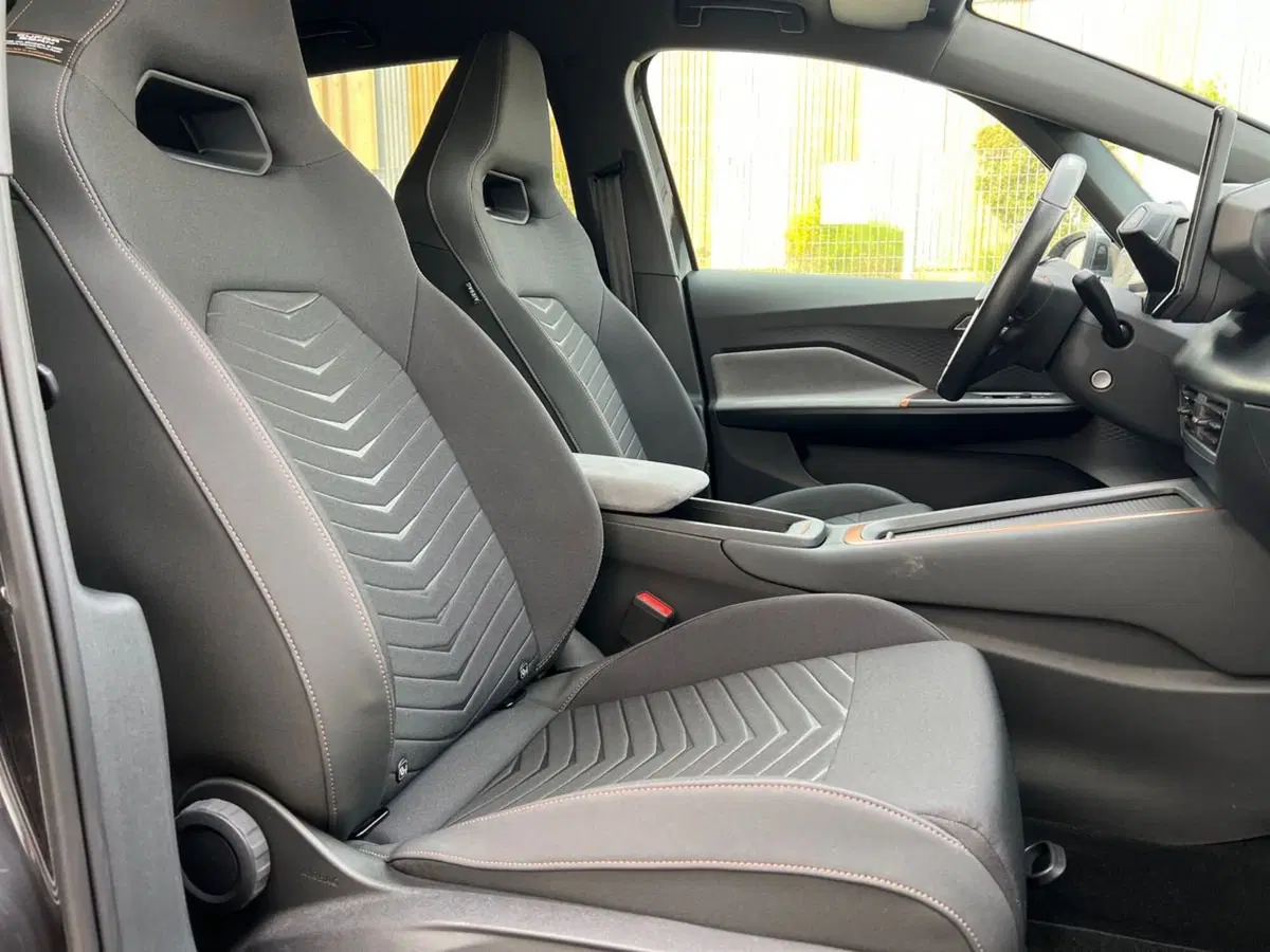 Cupra Born usata a Siena (10)