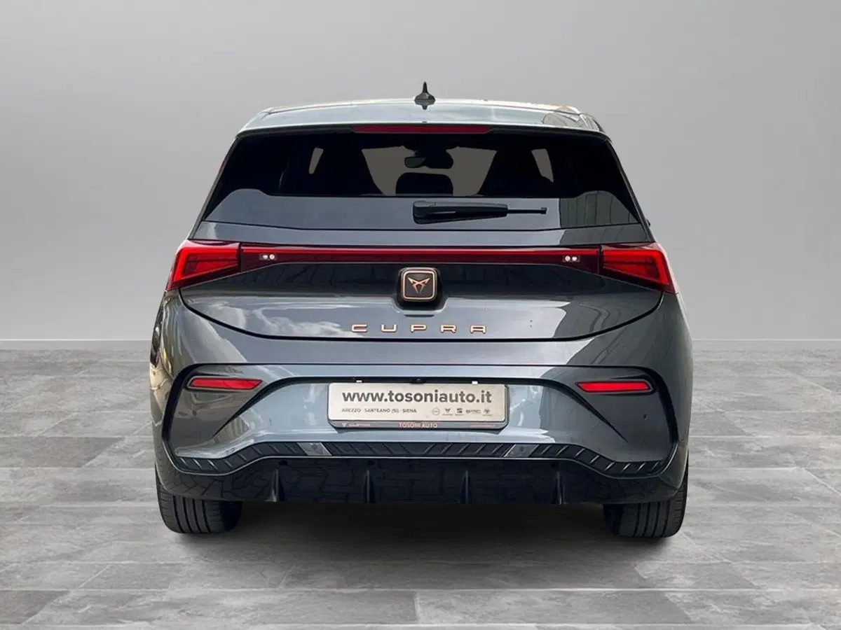 Cupra Born usata a Siena (5)