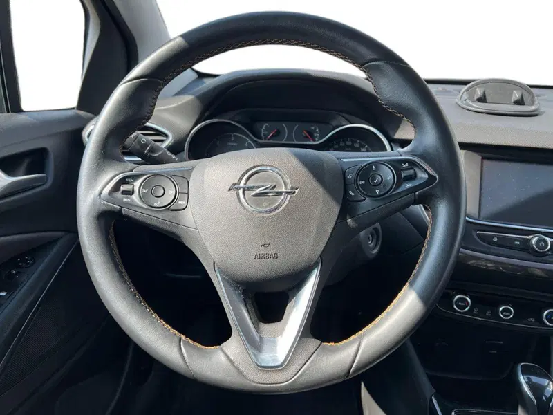 Opel Crossland X usata a Siena (13)