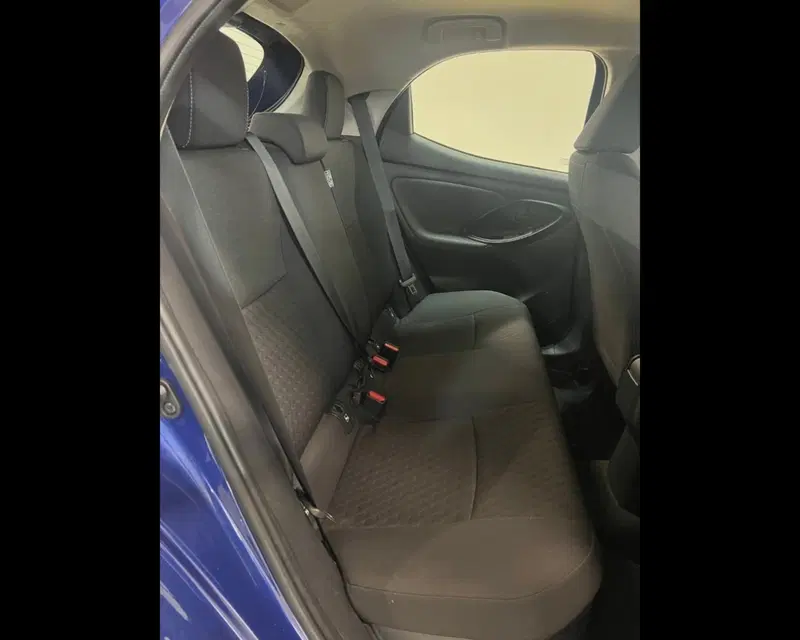 Toyota Yaris usata a Siena (16)