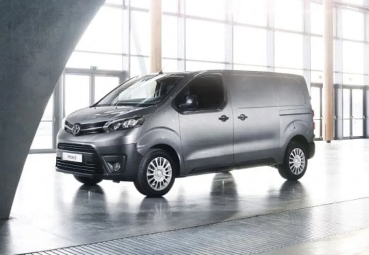 Toyota Proace usata a Palermo (2)