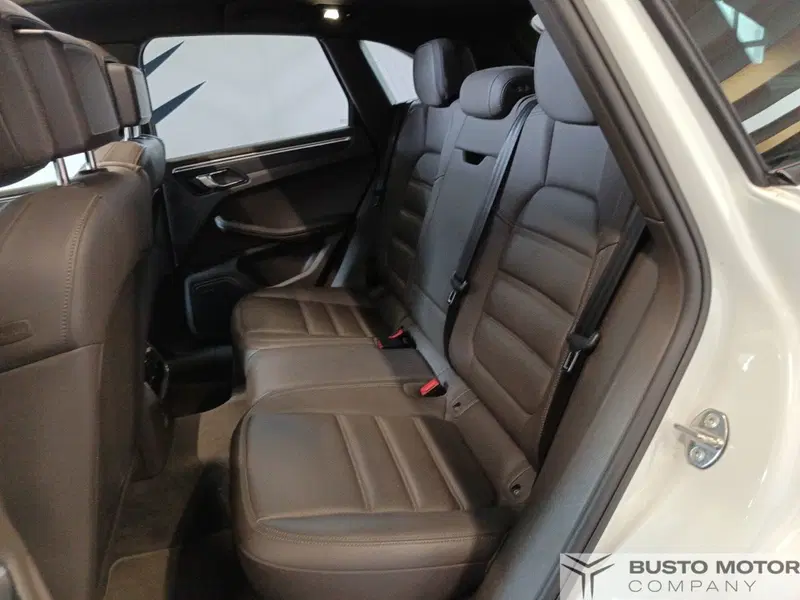 Porsche Macan usata a Varese (9)