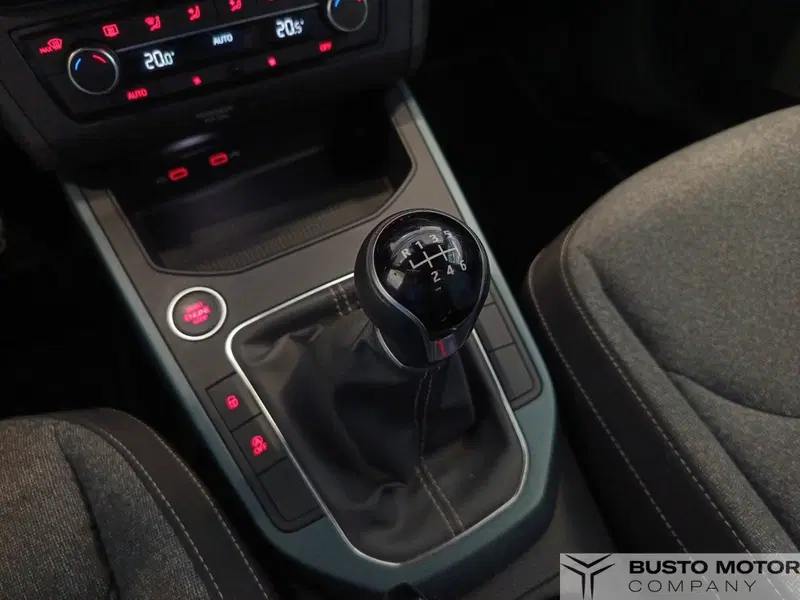 SEAT Arona usata a Varese (15)