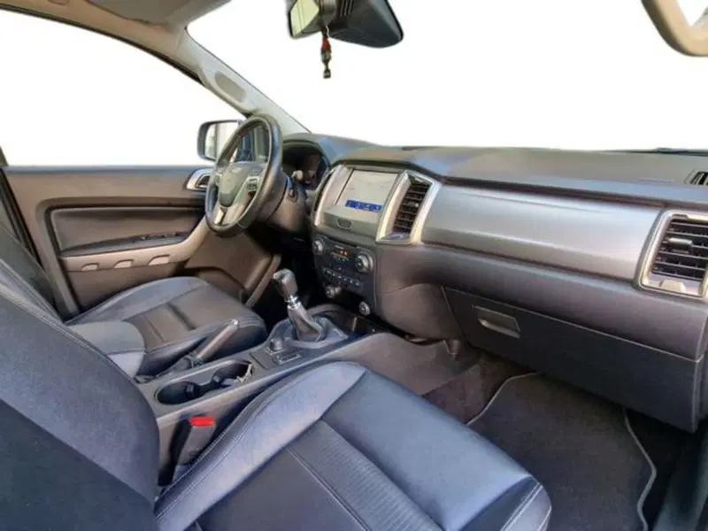 Ford Ranger Pick-up usata a Salerno (13)