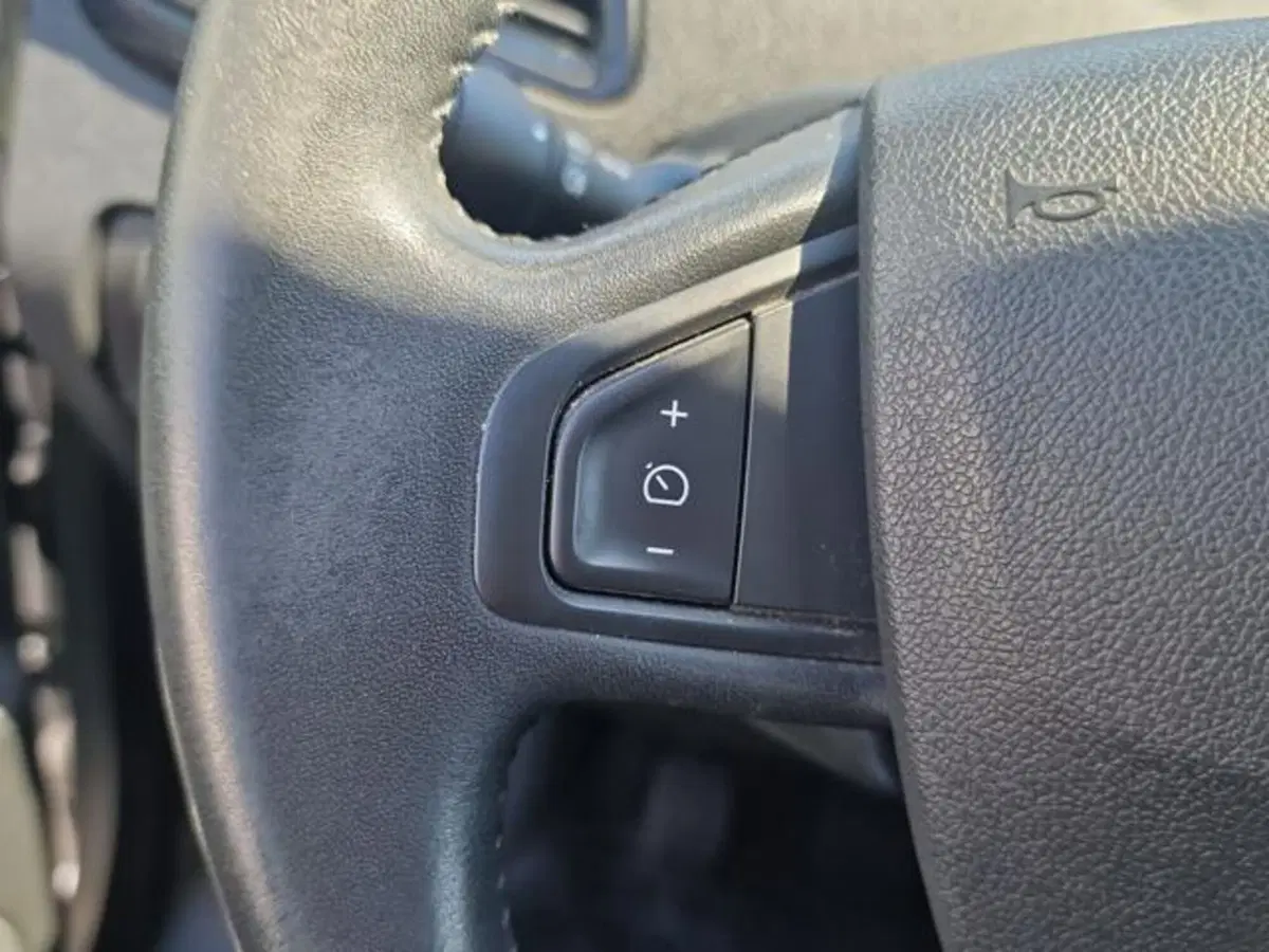 Renault Scenic E-Tech Electric usata a Salerno (18)