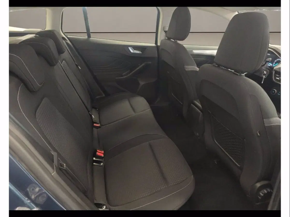 Ford Focus Station Wagon usata a Catania (13)