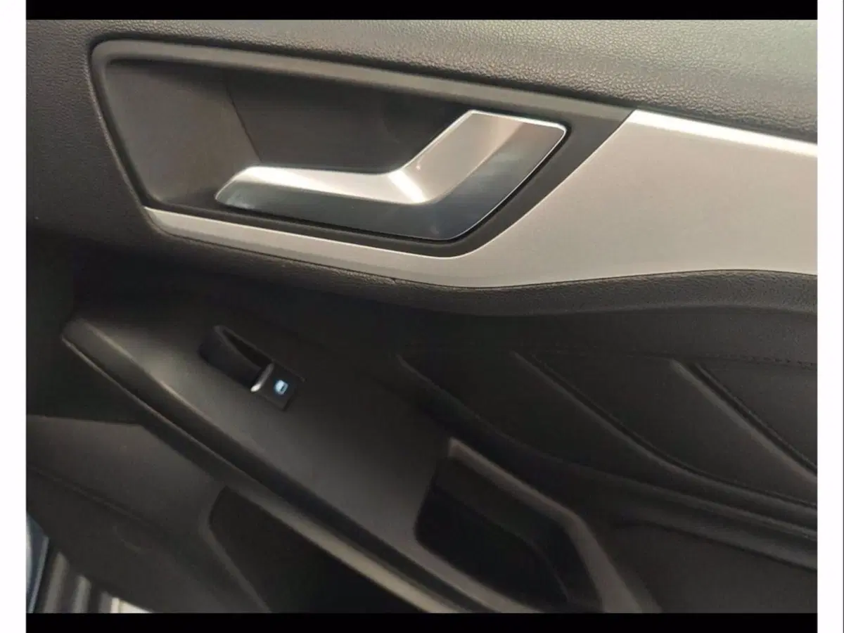 Ford Focus Station Wagon usata a Catania (14)