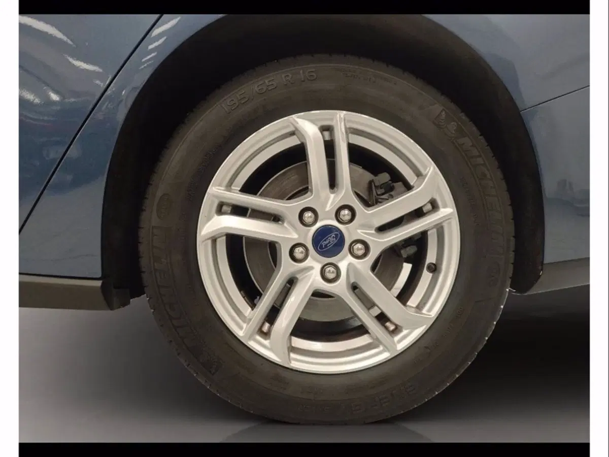 Ford Focus Station Wagon usata a Catania (18)
