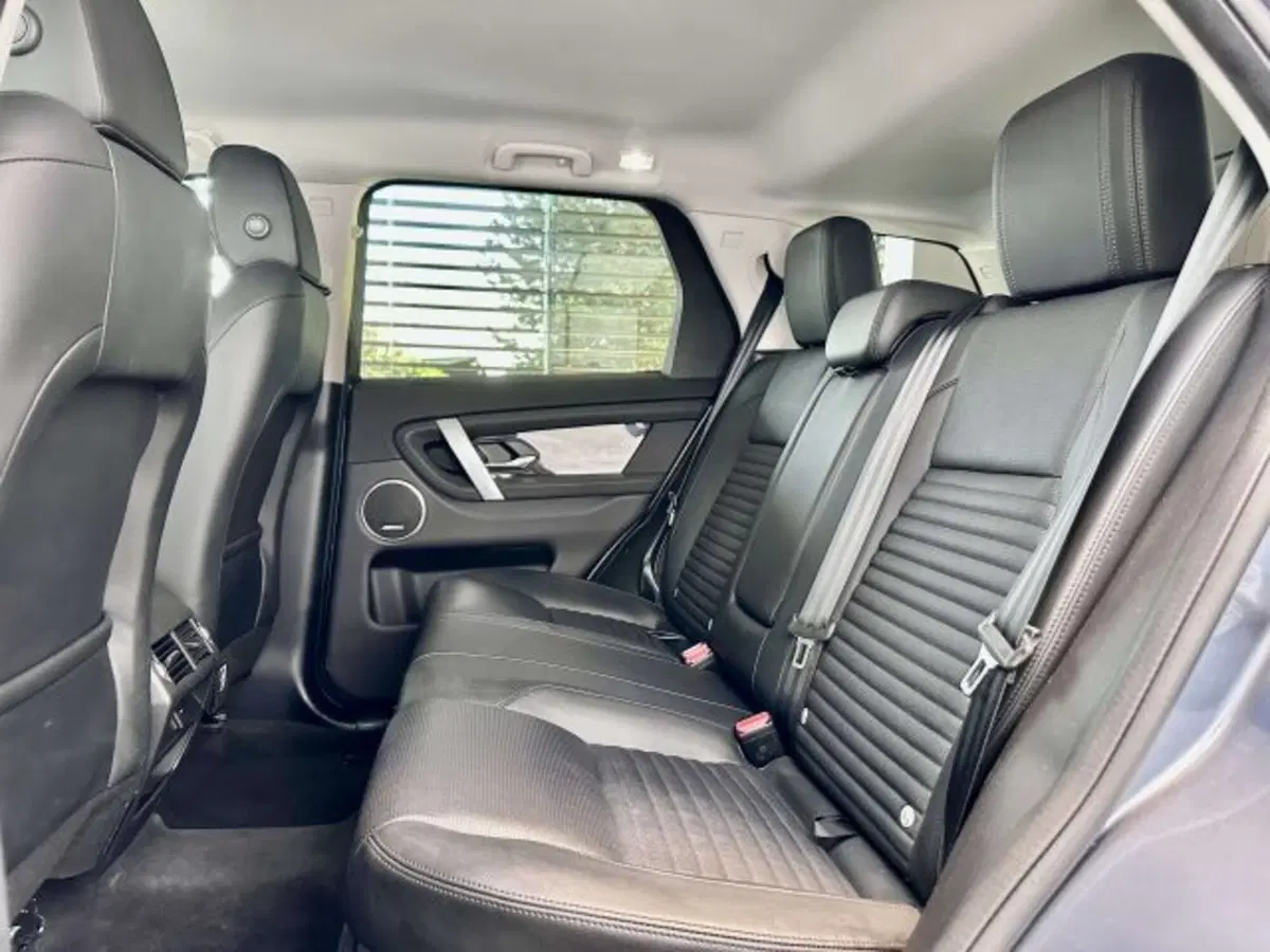 Land Rover Discovery Sport usata a Torino (15)